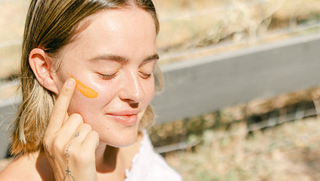 A Guide to Vitamin C Skincare: The Benefits and How to Use It