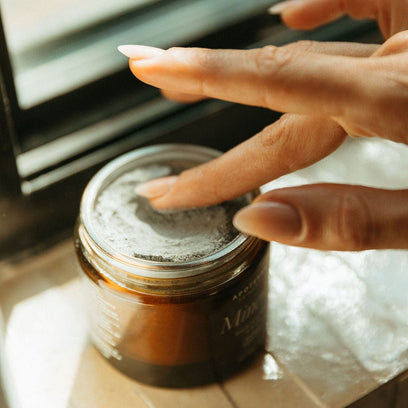 Mineral Purifying Face Mask with activated charcoal model application lifestyle photo