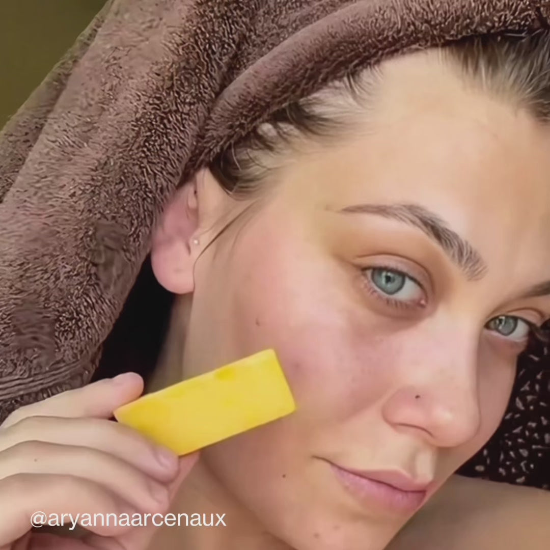 women demonstrate how to use each of the two products in the cleansing duo